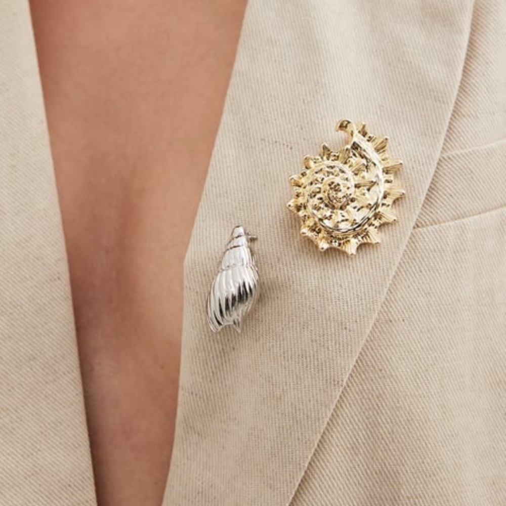 Double shell brooch - Picture 2 of 5